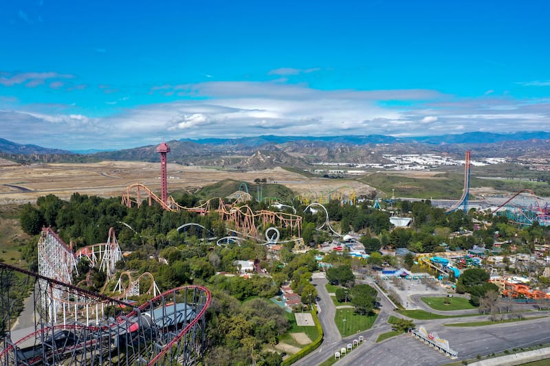 Six Flags - Robert V Schwemmer - Shutterstock