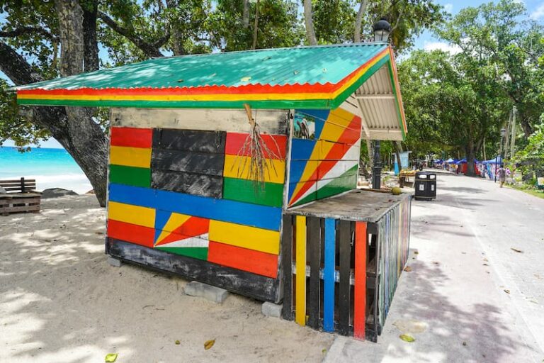 25 Best Things to Do on Mahé Island (in the Seychelles!)