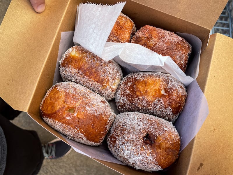 Delicious malasadas from Leonardʻs Bakery in Honolulu