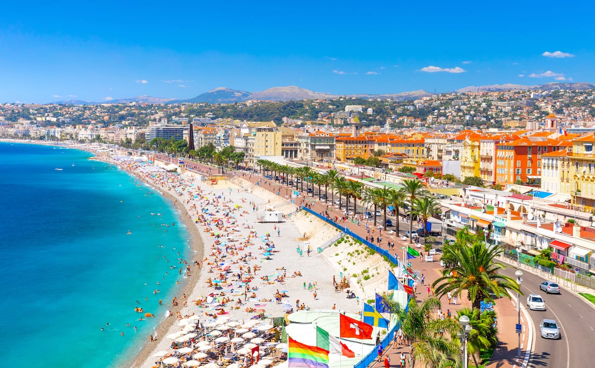Hanging out at the best beaches in Nice