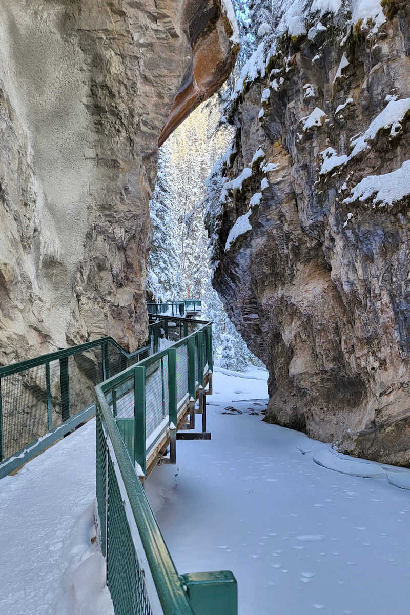 Hiking Johnston Canyon in December