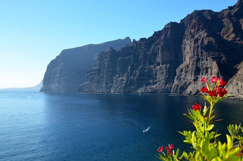 Los Gigantes Cliffs