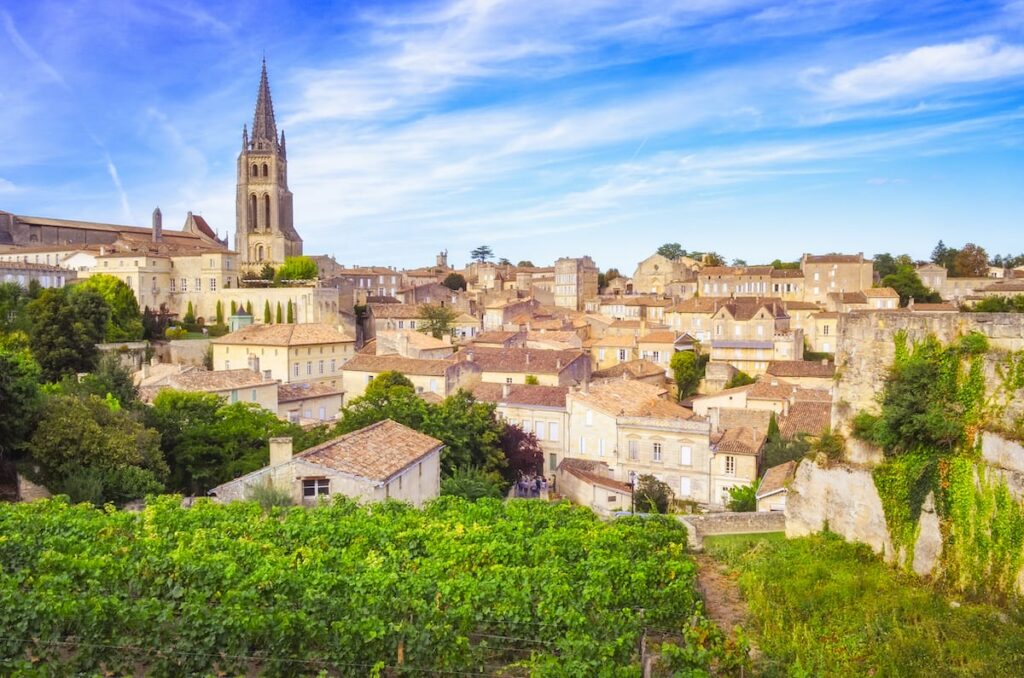 Saint Émilion is one of the best day trps from Bordeaux!
