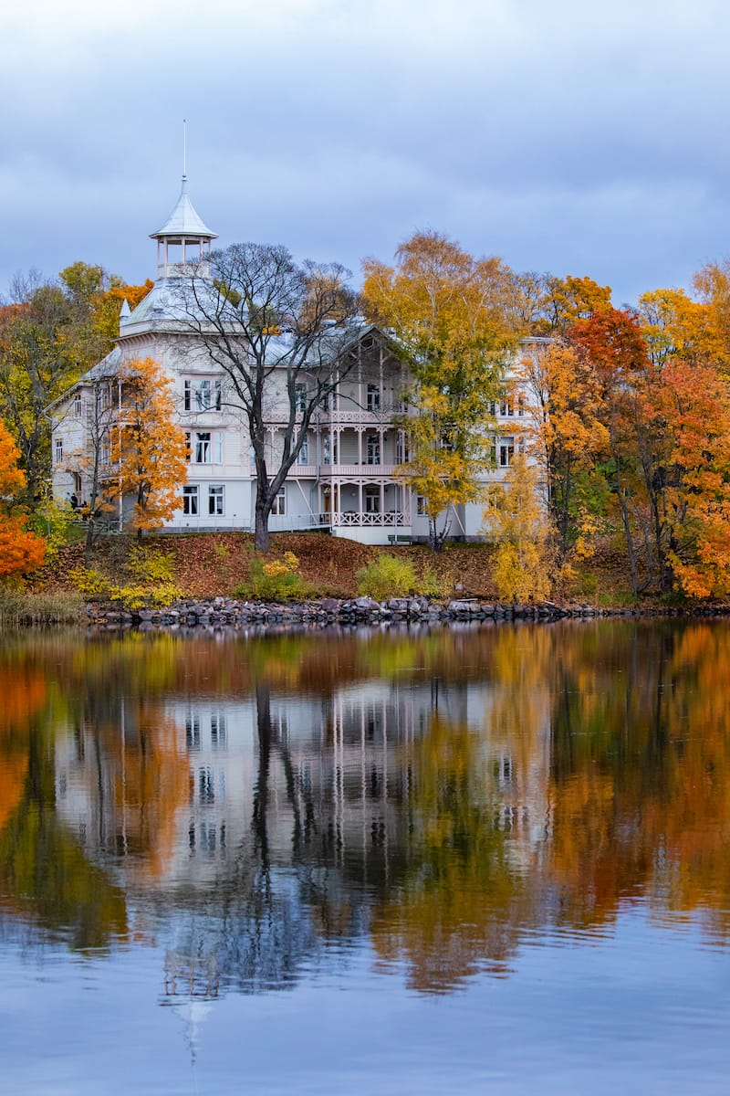 Töölö Bay in autumn