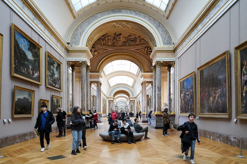 5 Reasons Why You Need to Visit the Amazing Musée du Louvre in Paris •  Wander Your Way