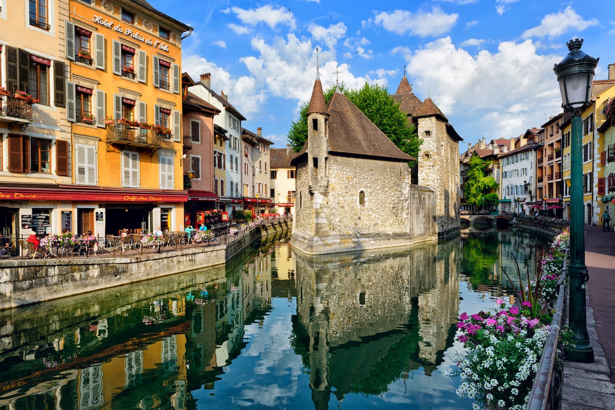 Annecy - Mny-Jhee - Shutterstock