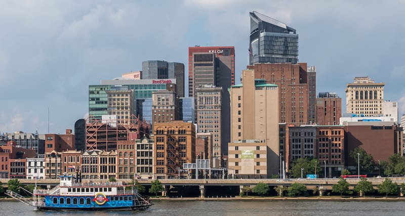 Gateway Clipper Fleet – woodsnorthphoto – Shutterstock