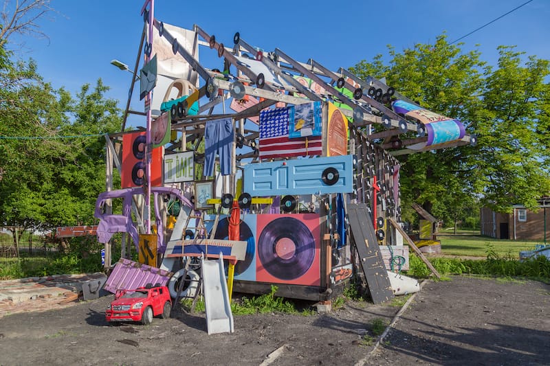 Heidelberg Project in Detroit – JHVEPhoto – Shutterstock