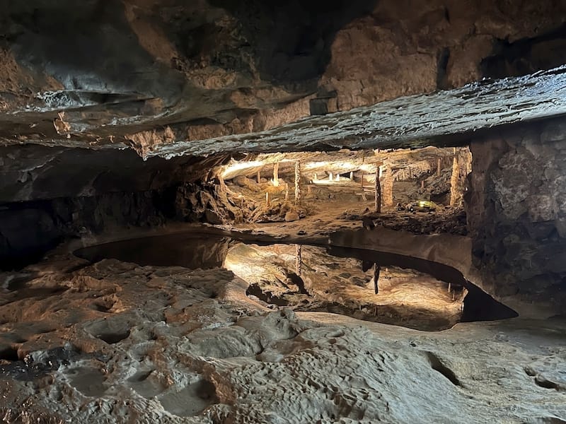 St. Beatus Caves