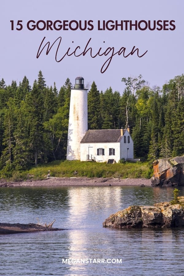 Are you looking for the prettiest Michigan lighthouses to visit this year? These are the best lighthouses in Michigan, their history, and how to visit each! | Places to visit in Michigan | Things to do in Michigan | Small towns in Michigan | What to do in Michigan | Michigan destinations | Michigan history | Michigan itinerary