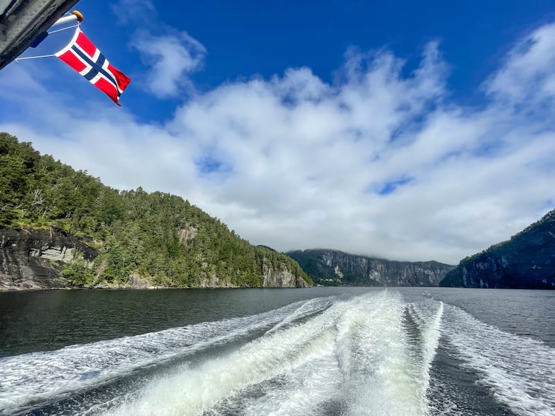 Mostraumen boat trip from Bergen