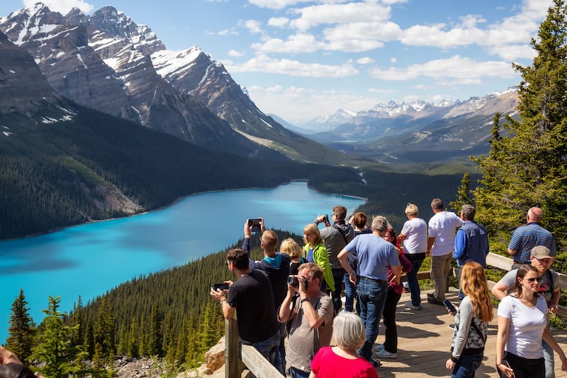 Crowds at Peyto Lake in Banff - EB Adventure Photography - Shutterstock