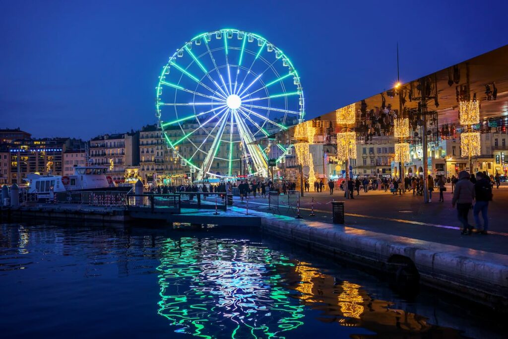 Quai de la Fraternité Christmas Market - Marina VN - Shutterstock