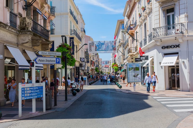 Rue d'Antibes - Christian Mueller - Shutterstock