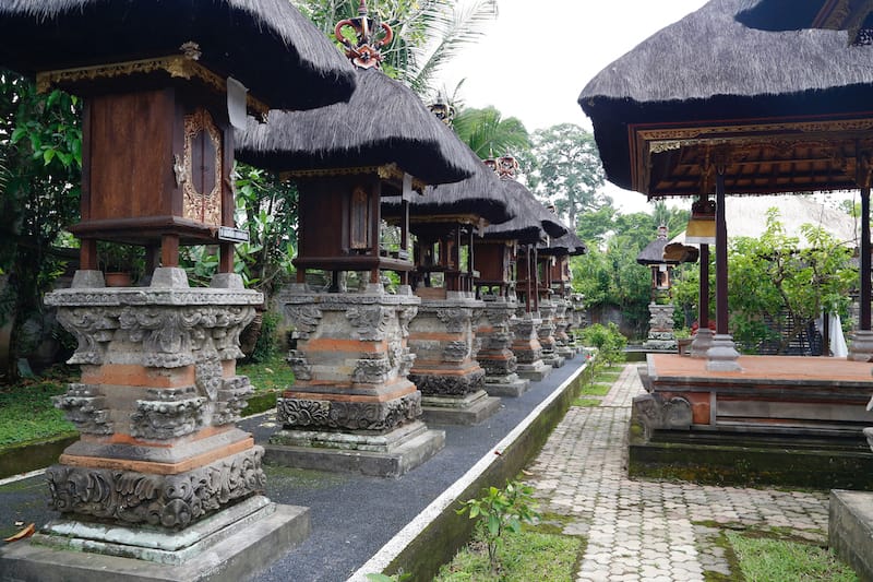 Samuan Tiga Temple