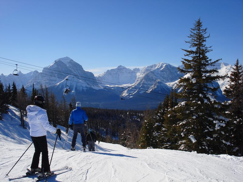 Jasper vs Banff - which is best for skiing?