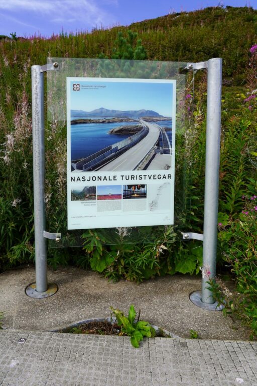 20 Essential Tips for Renting a Car in Norway (in 2024!)