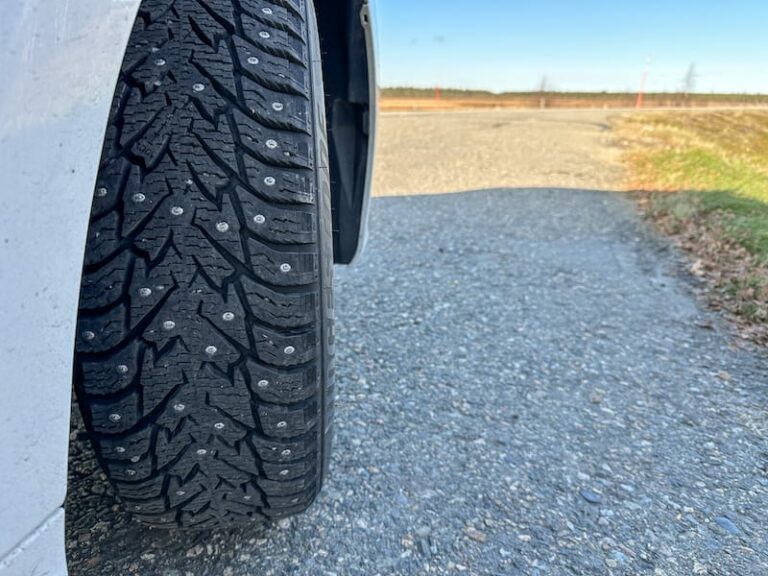 17 Useful Tips for Renting a Car in Finland (in 2024!)