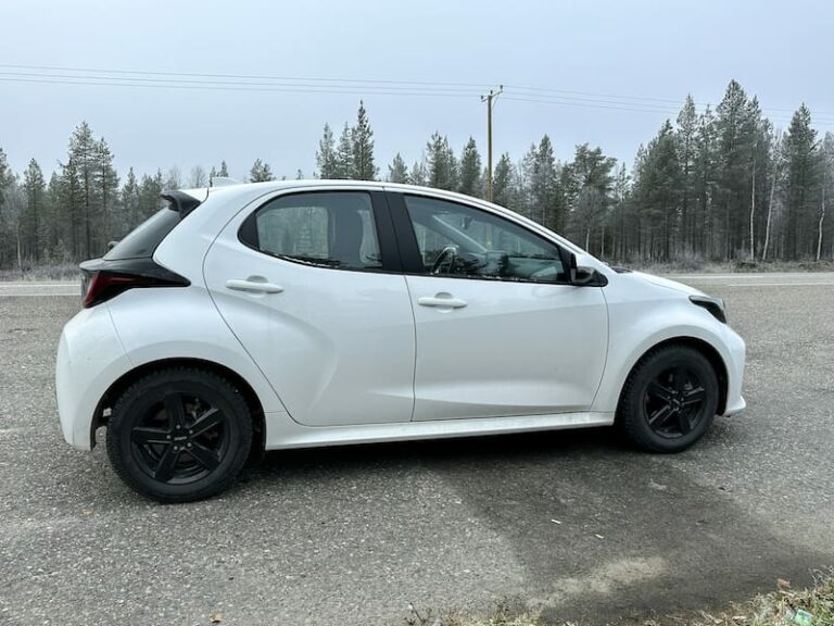 17 Useful Tips for Renting a Car in Finland (in 2024!)