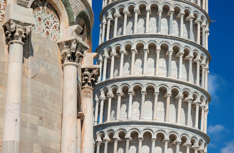 Romanesque architecture - Cris Foto - Shutterstock