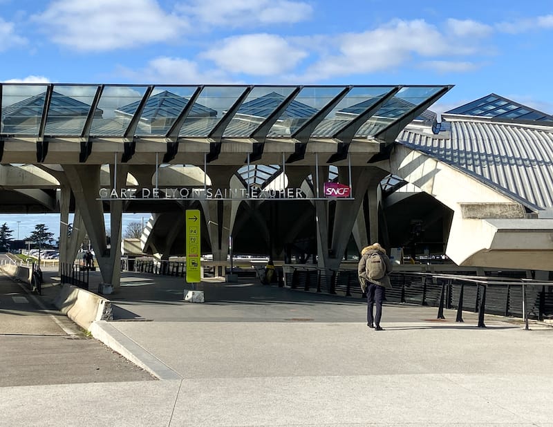 Lyon Saint-Exupéry TGV building entrance for the terminals side