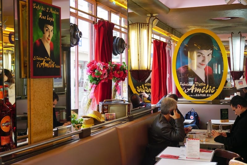 Café des Deux Moulins  - Amelie 2022 - Shutterstock