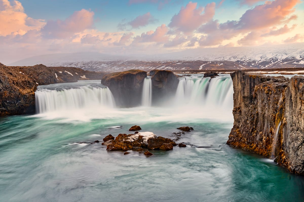 Iceland in April - Godafoss enjoying the melting snow