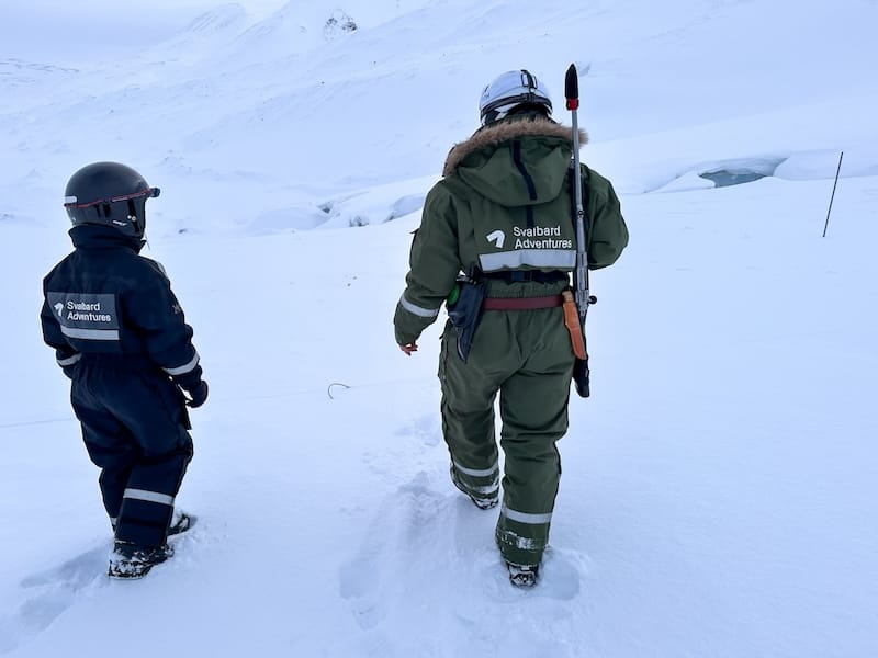 Polar bear protection on the guide