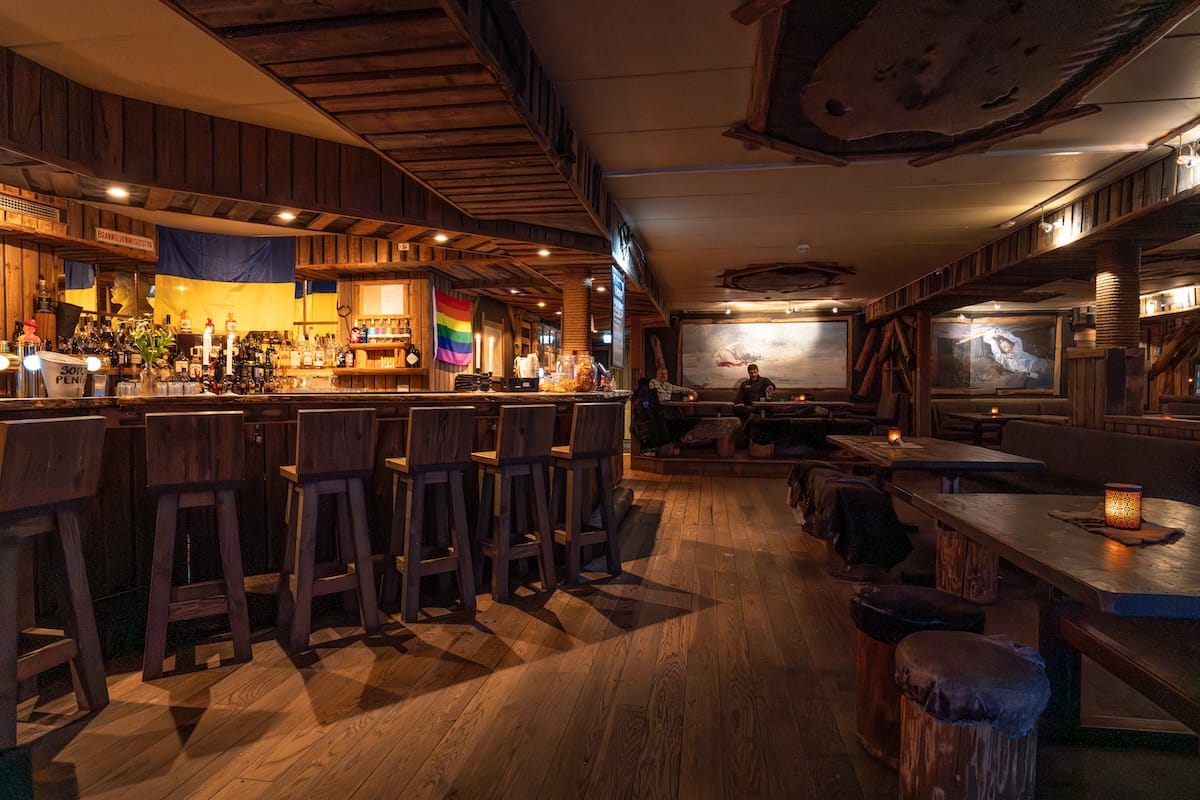 Inside Kroa