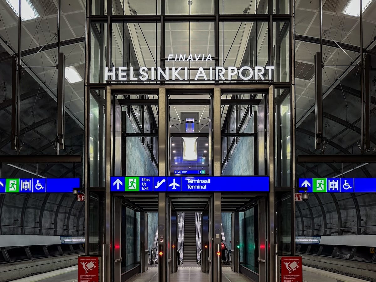 Helsinki-Vantaa Airport (HEL)