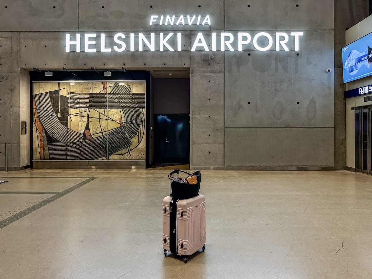 Helsinki Airport to the city center: guide + tips