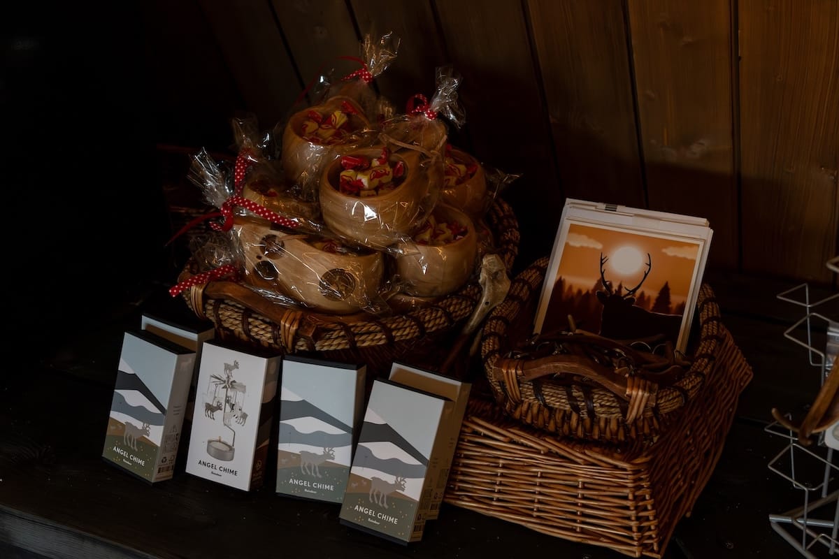 Cool souvenirs to take home from your experience
