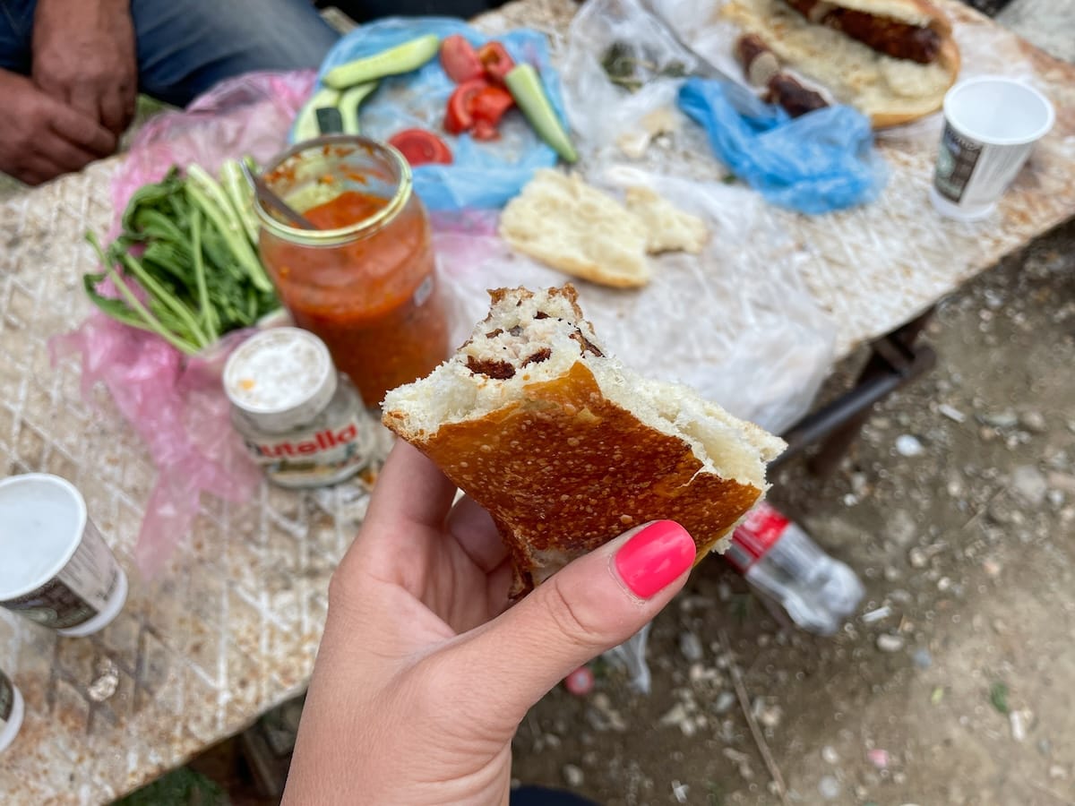 Some amazing locals inviting me for a little picnic with them