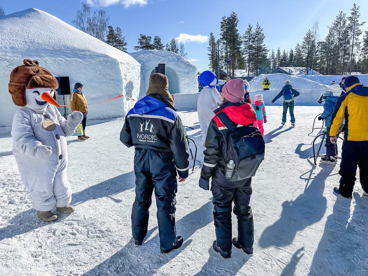 Snowman World warm-up dance (three times daily)