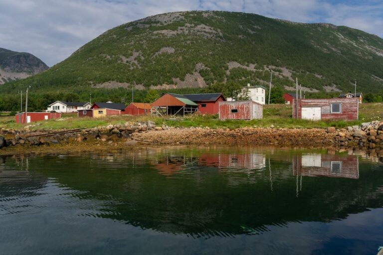 Flakstadvåg on Senja