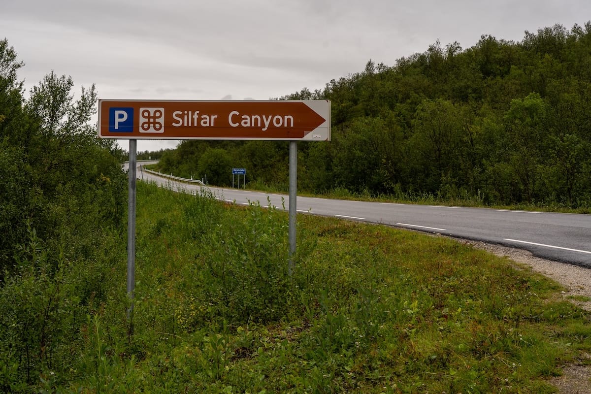 The sign to Silfar Canyon