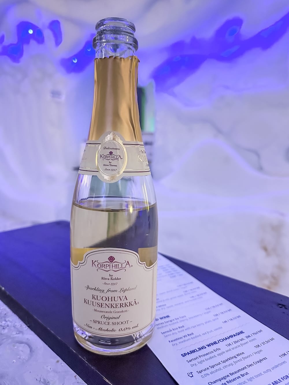 Alcohol-free spruce wine