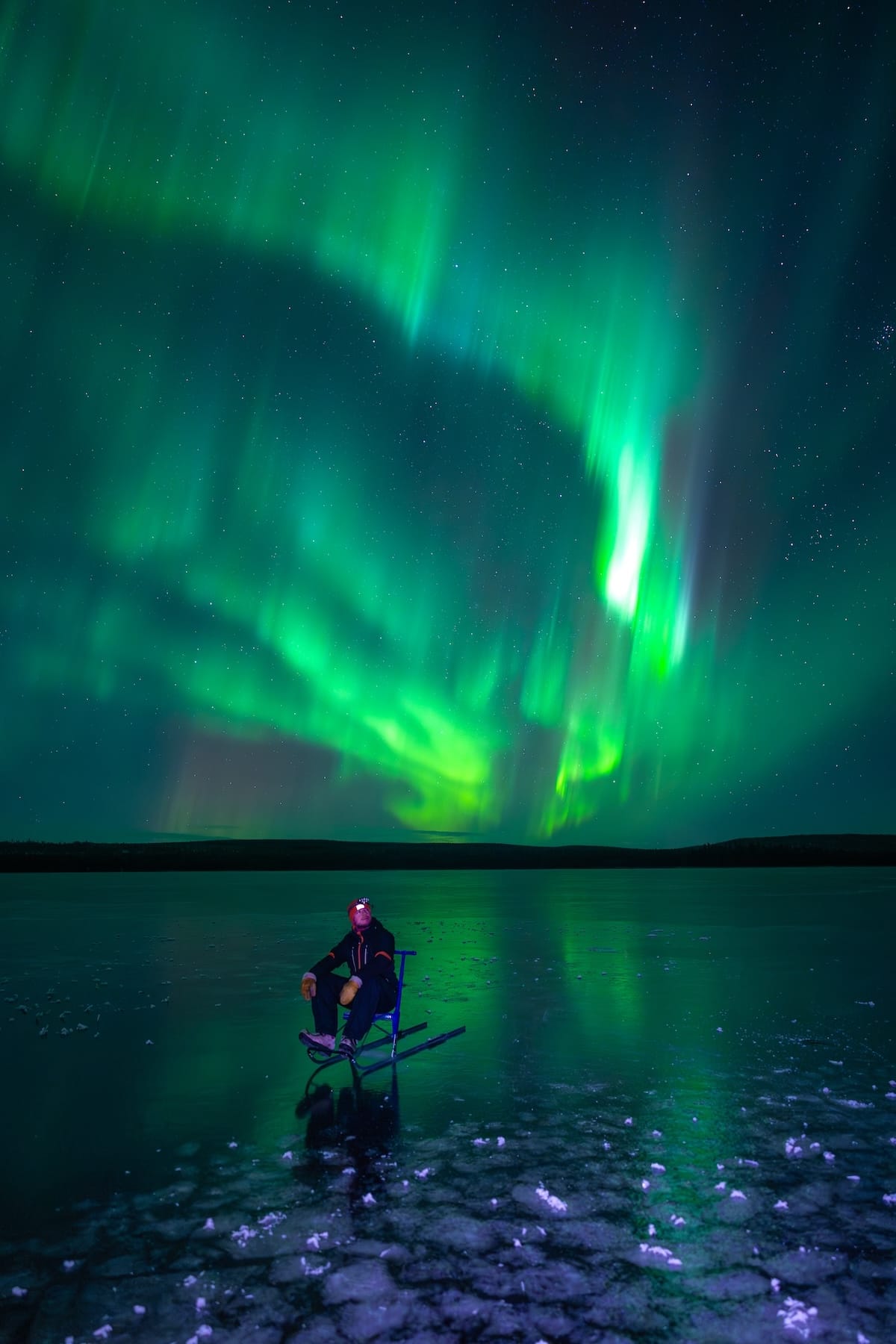 Photographing the aurora on October 23 at a lake here