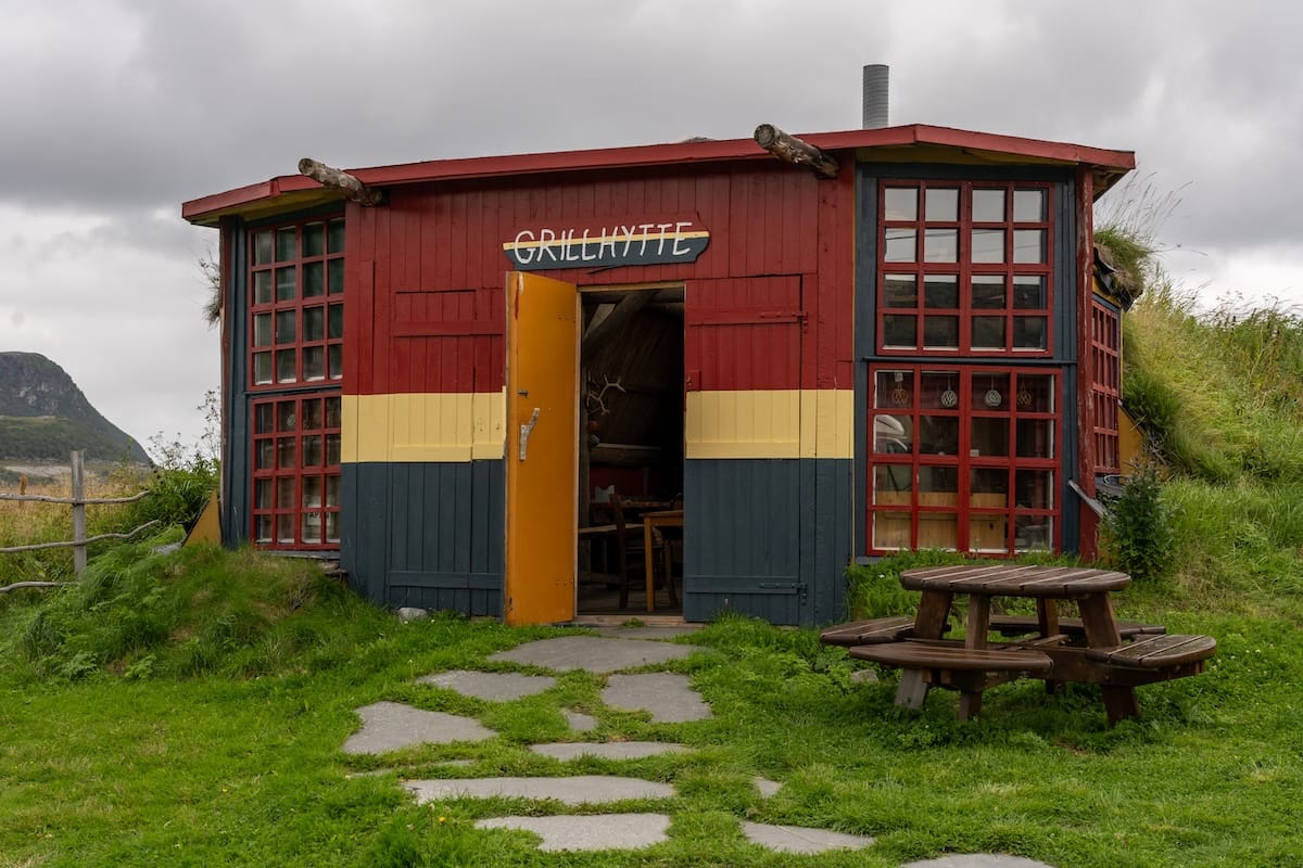 Grill hut at Sjøsamisk Tun
