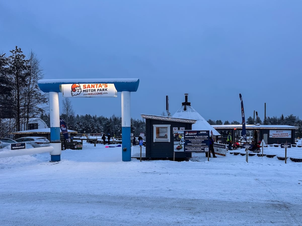 Ice karting in Rovaniemi | Santa's Motor Park
The entrance of Santa's Motor Park with snow on the ground