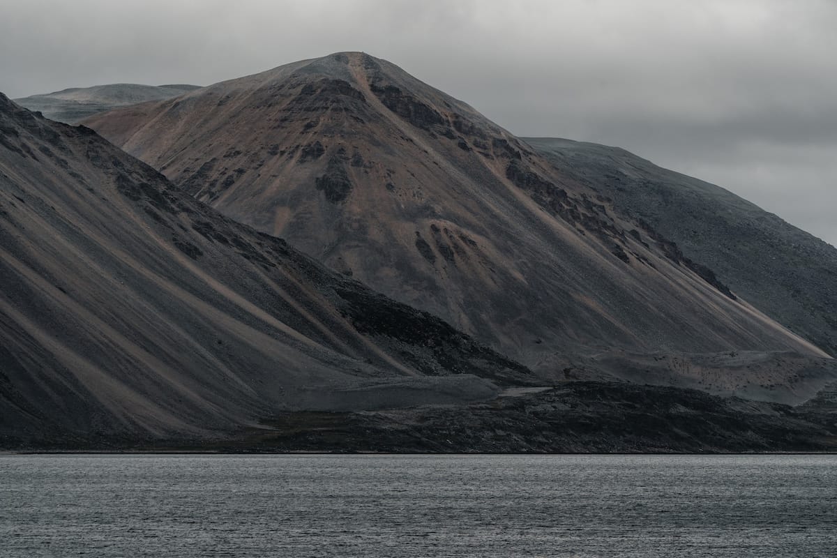 Opposite side of the Hopsfjord
