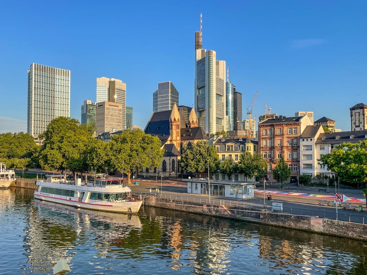 A Local’s Guide to the PERFECT Layover in Frankfurt, Germany (+ Map)