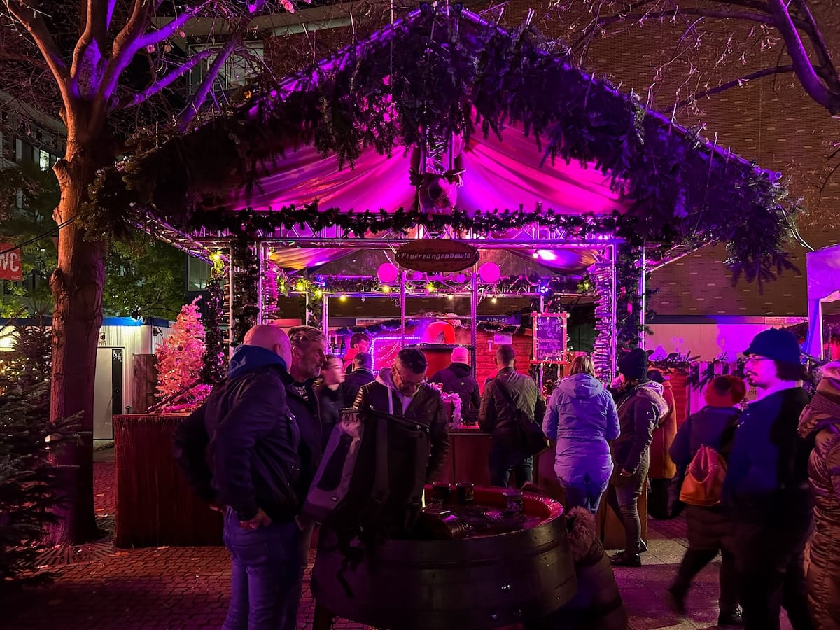a pink christmas market in frankfurt