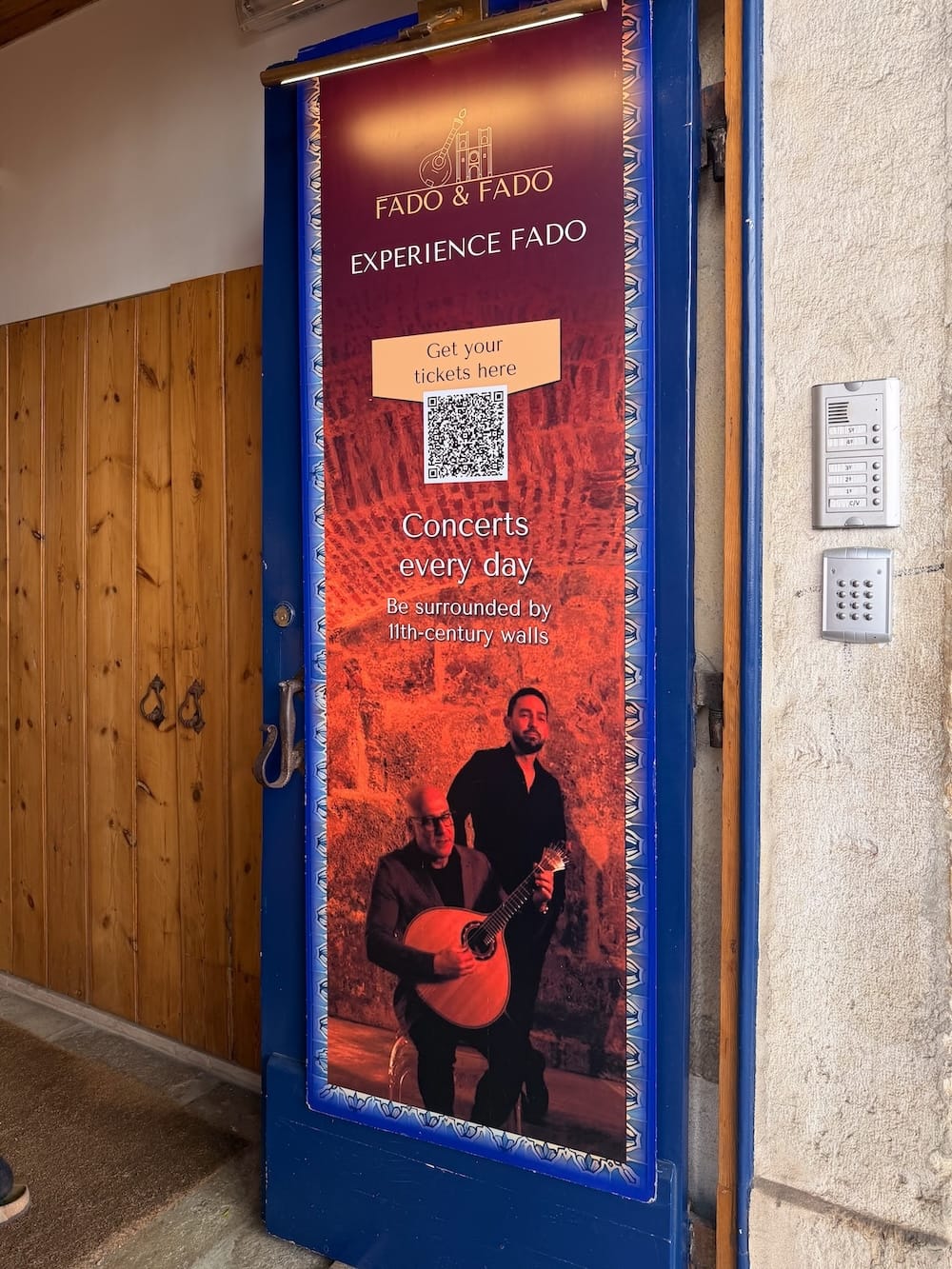 Fado & Fado Sé - the entrance to a Fado performance in Lisbon