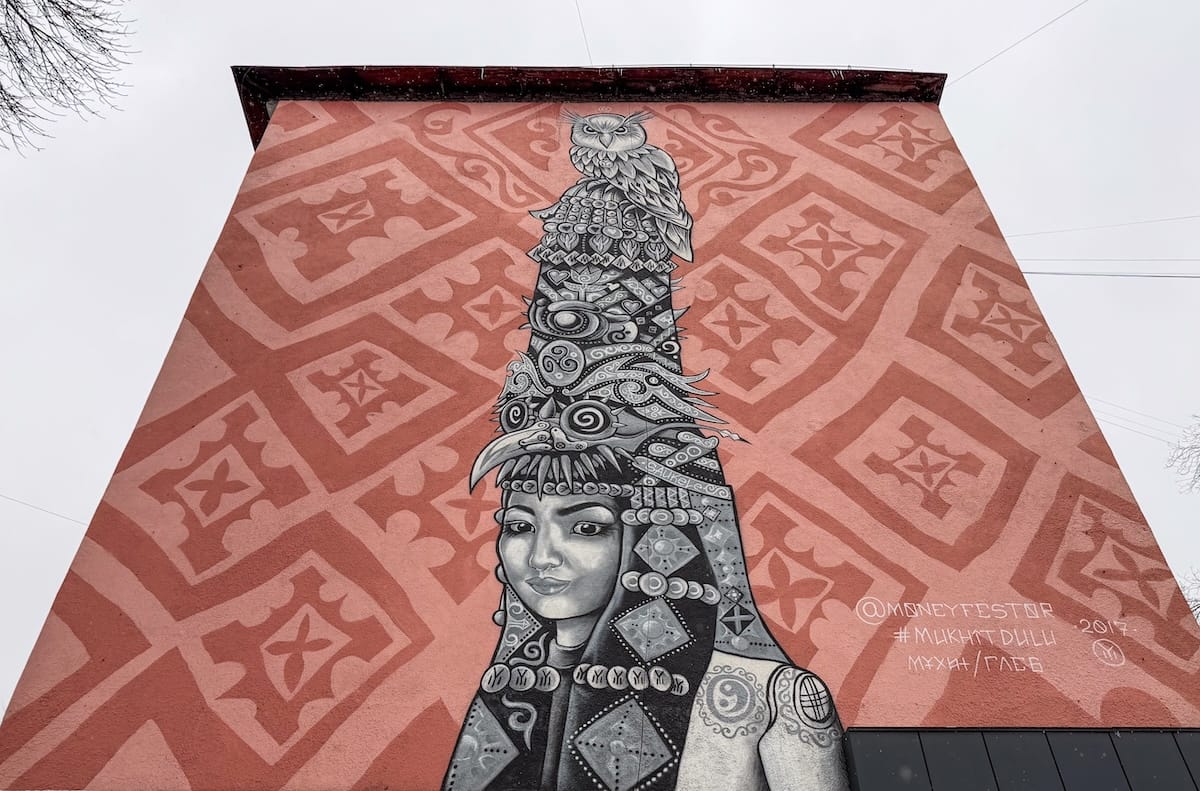 Street art in Almaty guide | Mural by Mukhit Dulu